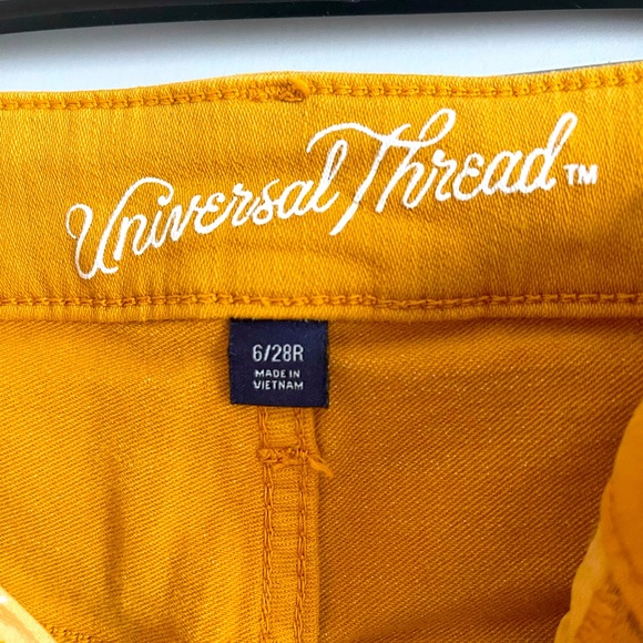 Yellow Universal Thread Jeans - Picture 2 of 4